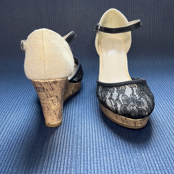 Apt. 9 Black Lace Closed Toe Platform Espadrille Wedge Sandals | EUC Size 8.5 - Picture 14 of 14